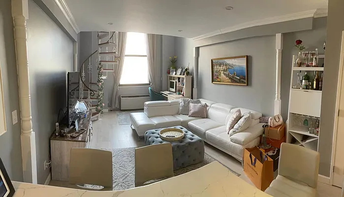 Rented by LV NY REALTY INC | media 77