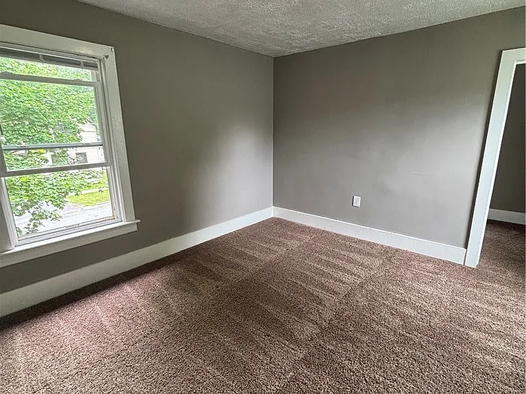 301 N Clinton St — Photo 11