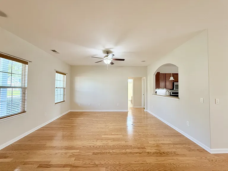 335LivingRoom1_07012026