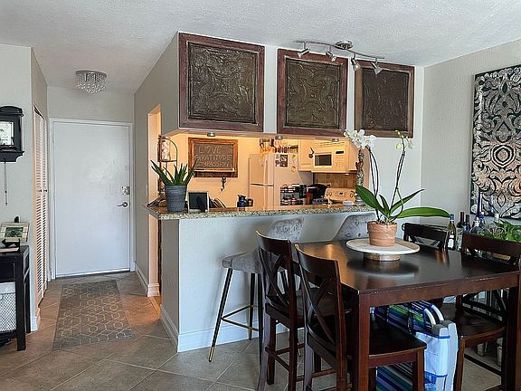 4th image of 550 Bayshore Dr APT 212