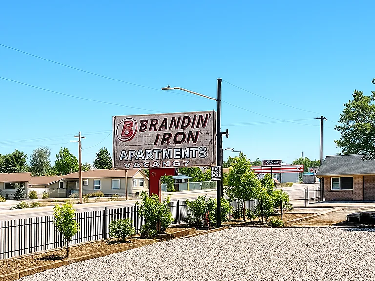 8600 E Colfax Ave — Photo 40