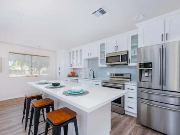 646 W Port Au Prince Ln, Phoenix, AZ 85023