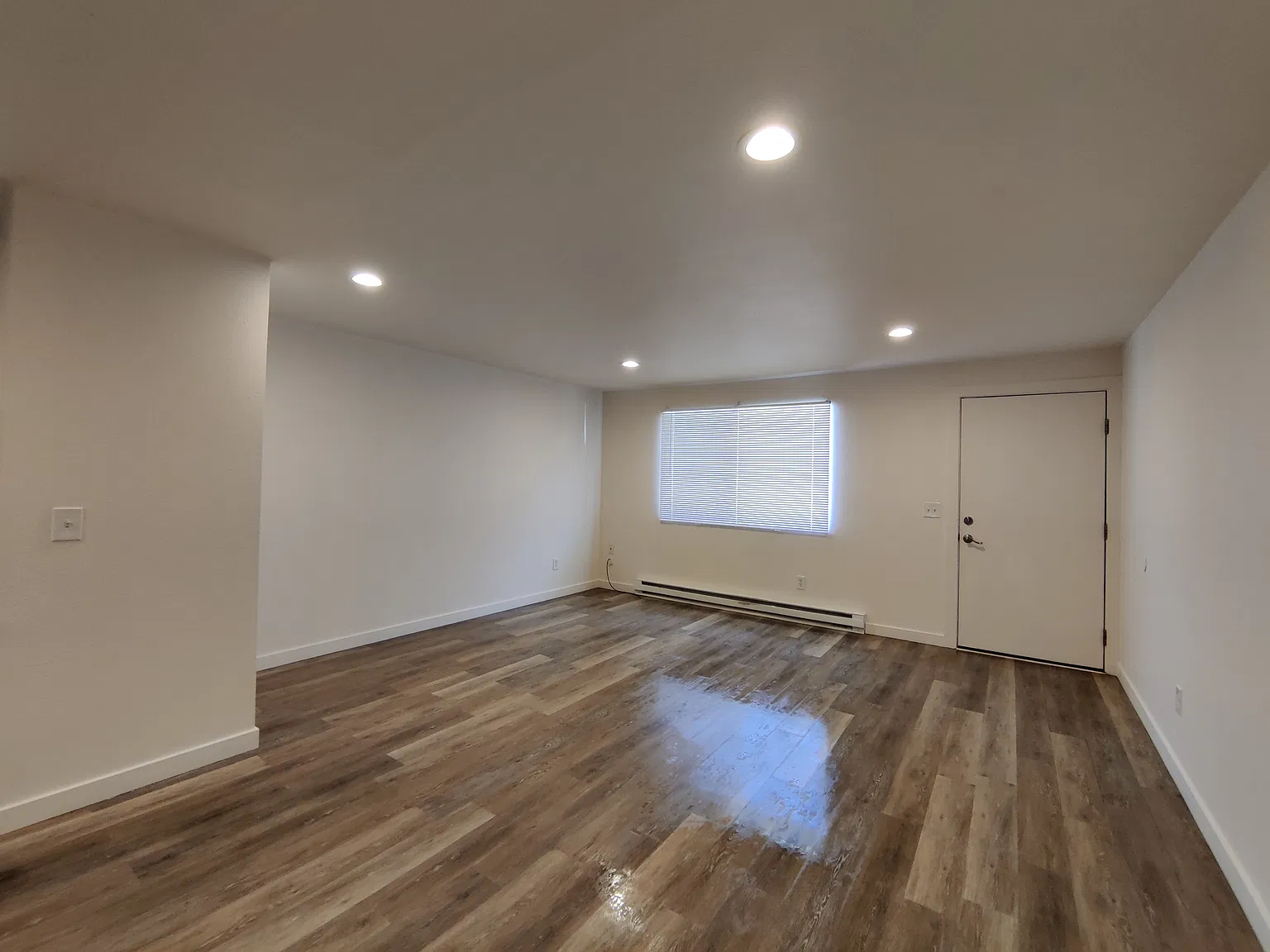 3 bed, 1050 sqft, $1,750 — Photo 4