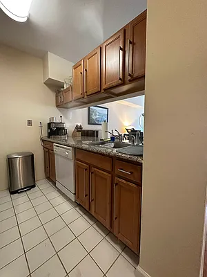 Rented by Compass | media 22