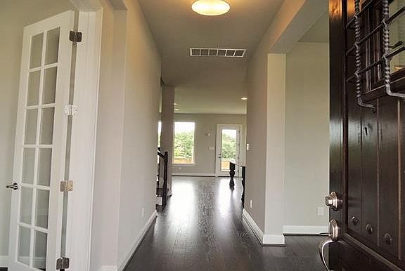 3rd image of 2417 Echo Park Dr