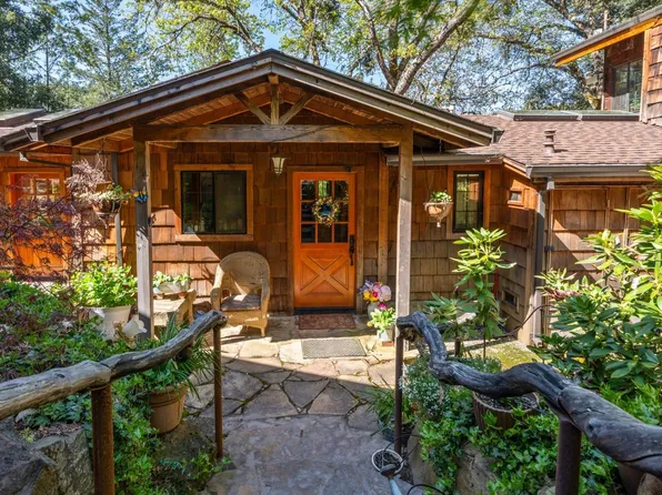 11600 Oat Gap Road, Potter Valley, CA 95469