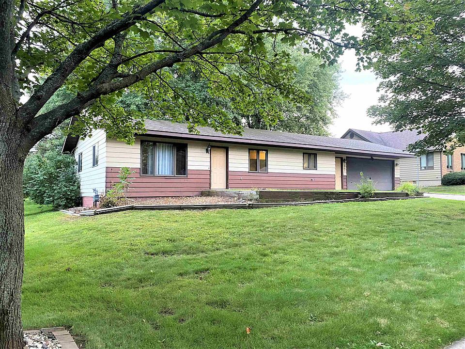 1st image of 1501 W Wausau Ave