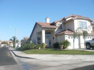 11595 Holly Oak Dr, Fontana, CA 92337