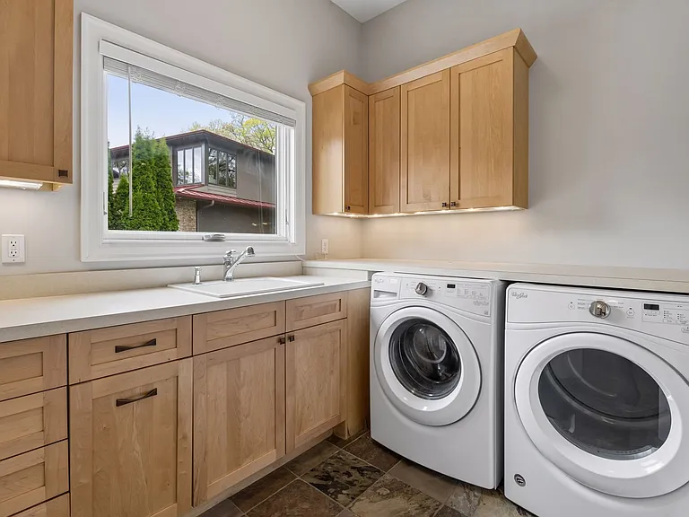 2063 Austrian Pine Ln — Photo 20