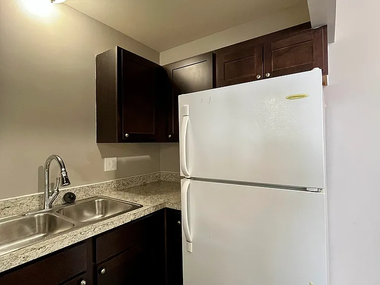 249 Chestnut St — Photo 5