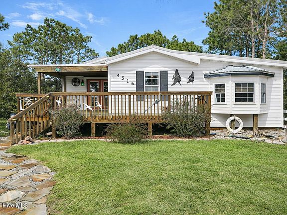 2nd image of 4516 Oak Crest Drive SE