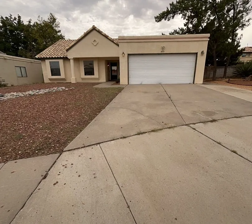 7612 Elderwood Dr NW
