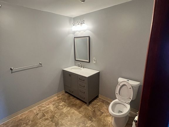 3rd image of 3269 Niagara Falls Blvd