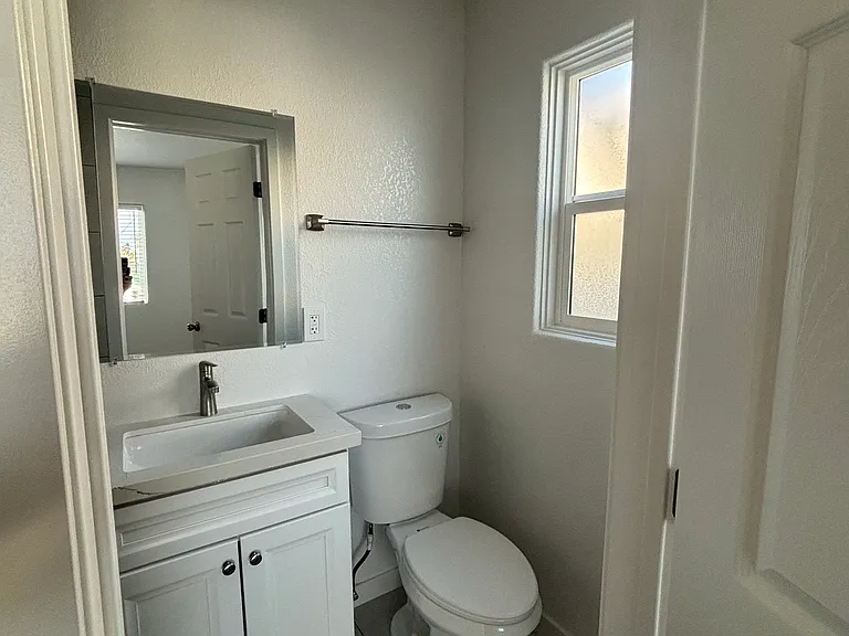 SILVER SPRAY APARTMENTS — Photo 10