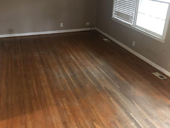 5th image of 2516 Hermitage Way