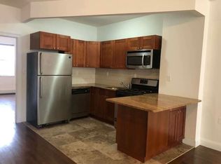 25-61 44th St #2, Astoria, NY 11103