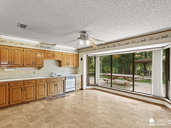 3rd image of 2852 Highway 88 E