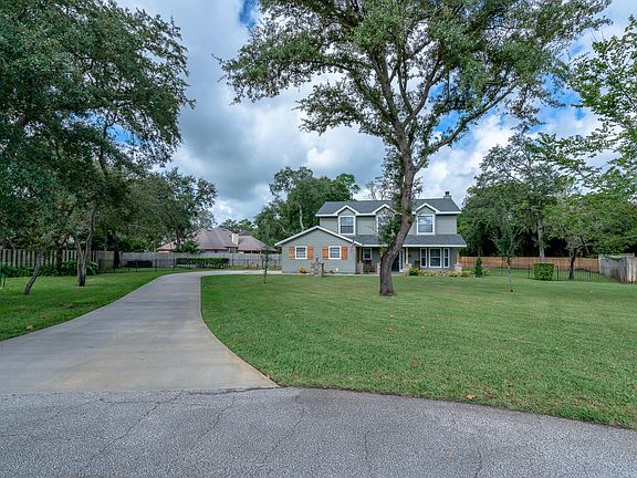 3rd image of 425 Sand Creek Ln
