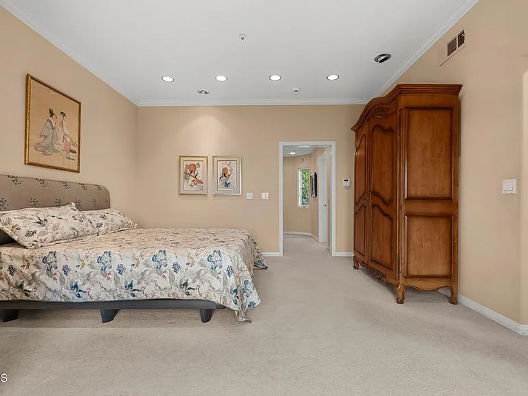 1401 Glen Oaks Blvd — Photo 28