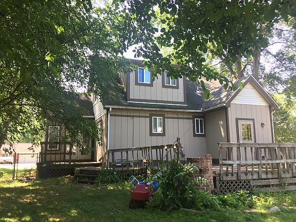 Back of House / Deck