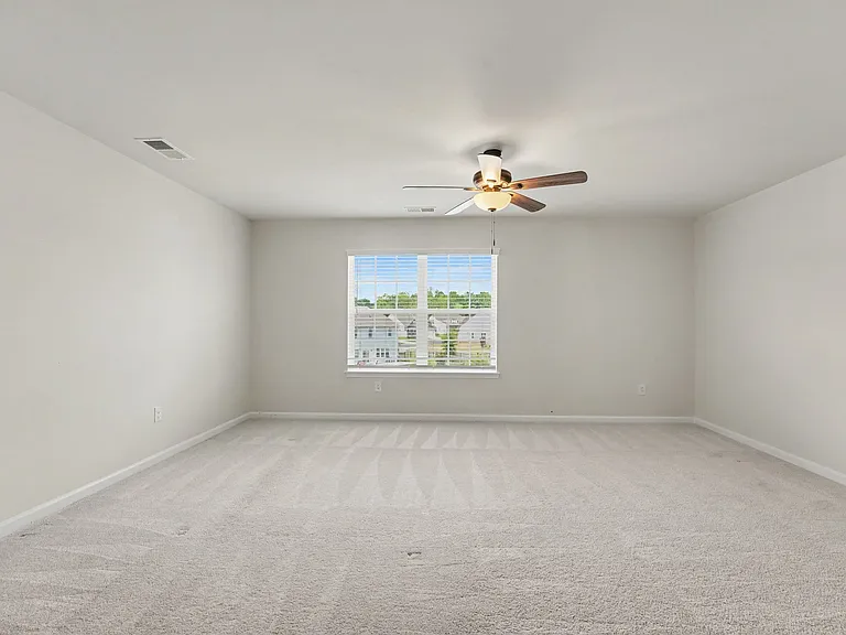 214 Kennerly Center Dr — Photo 10