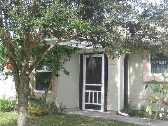 Screened entry with ceramic tile