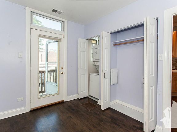 4th image of 3846 N Southport Ave #3B
