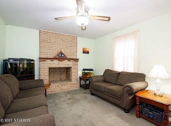 2nd image of 15459 Orogrande St