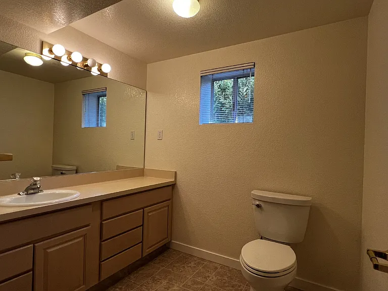 28 Cordone Dr — Photo 21