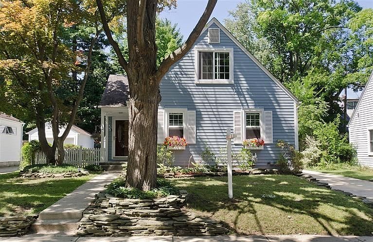 1st image of 307 Brierwood St