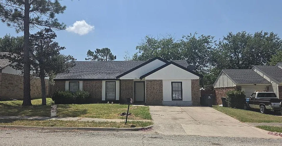 824 Annapolis Dr