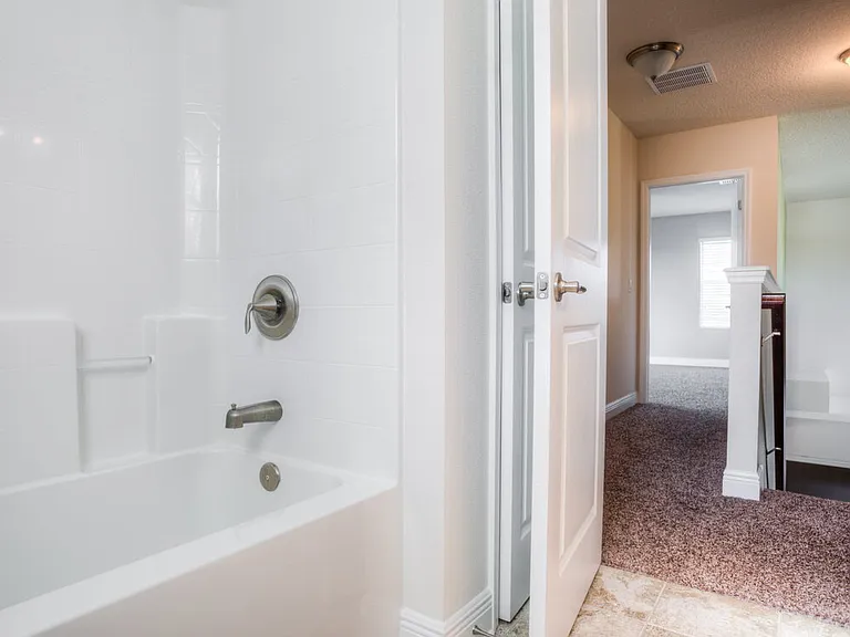 1705 Southern Oak Loop — Photo 31