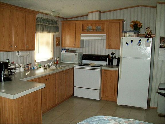 3rd image of 2720 Avenue D