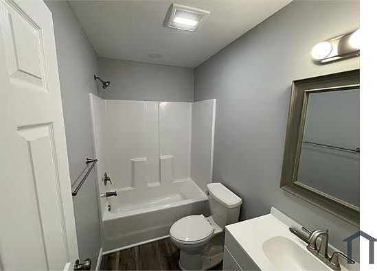 3rd image of 1628 Jordanville Rd