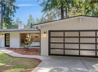 6226 Island Crest Way, Mercer Island, WA 98040