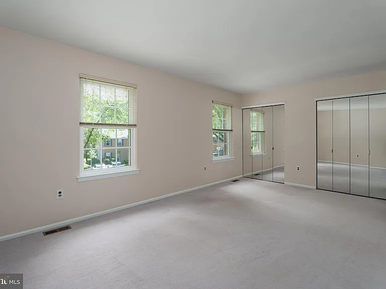 11 Abelia Ct — Photo 19