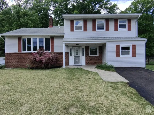 110 Murdock St, Fords, NJ 08863