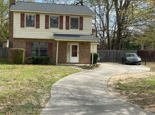 7307 Meadowland Dr, Charlotte, NC 28215