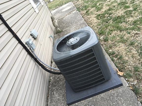 4th image of 1512 Garden Ln