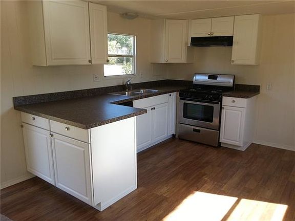 3rd image of 203 Allen A Dale Dr