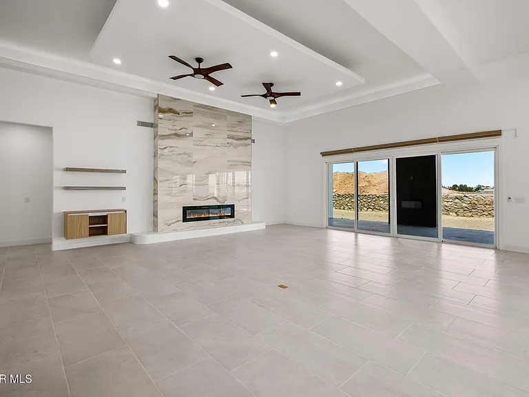 11337 Ardelle Ave — Photo 9