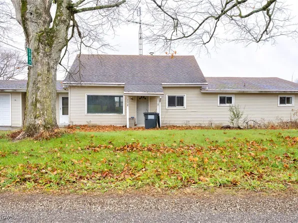 3889 Henderson School Rd NE, Mineral City, OH 44656