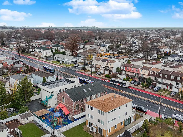 2981 Hylan Blvd — Photo 24