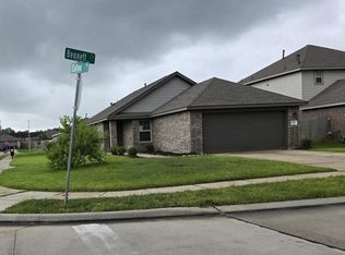 201 Bennett St, Angleton, TX 77515