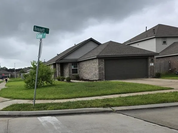 201 Bennett St, Angleton, TX 77515