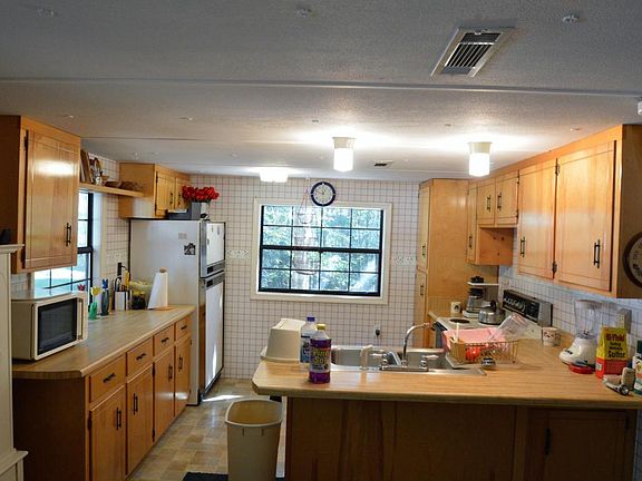 3rd image of 5103 Highwater Ln