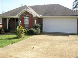 1027 Craig Cir, Ridgeland, MS 39157