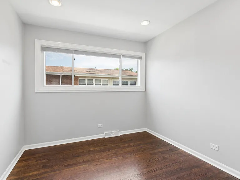 8058 W Lyons St #B — Photo 9