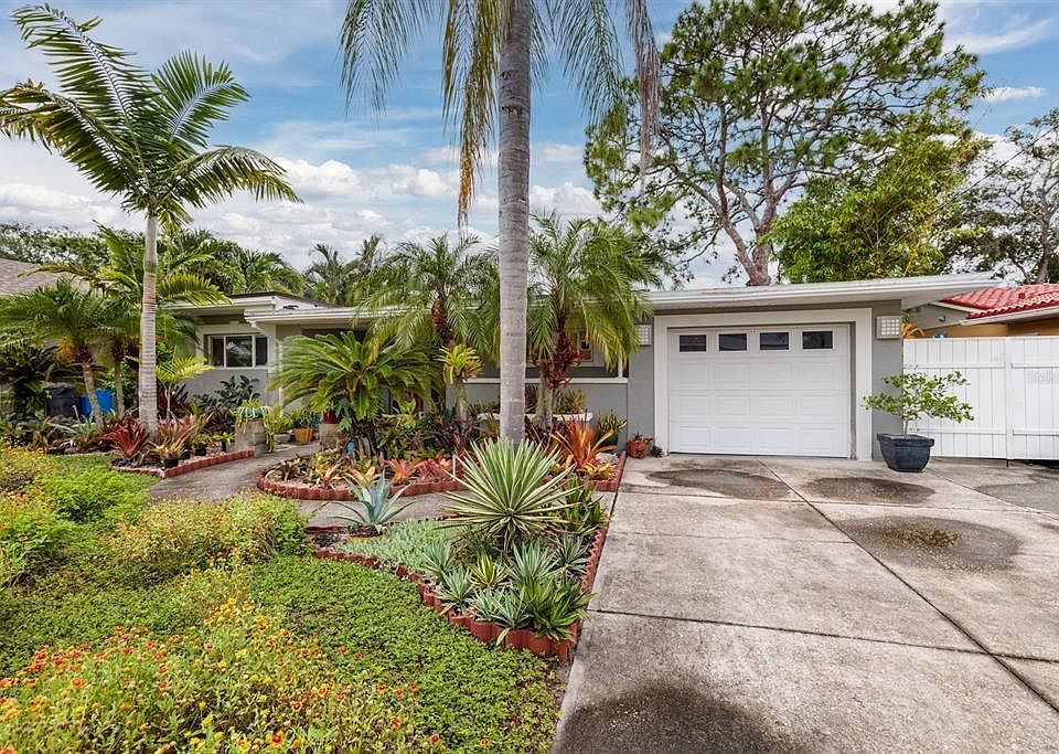1st image of 244 SUNLIT COVE DRIVE NE