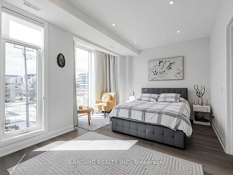 17 Greenbriar Rd #1 — Photo 13